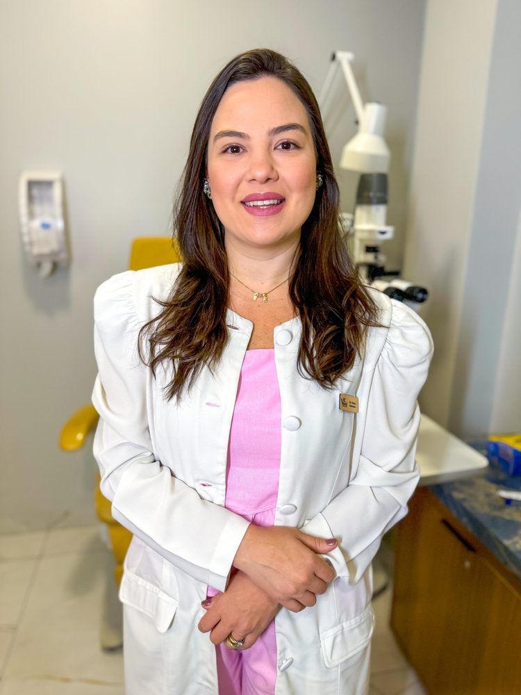 Dra. Fabiana Vendramini, Oftalmologista no HC Visual